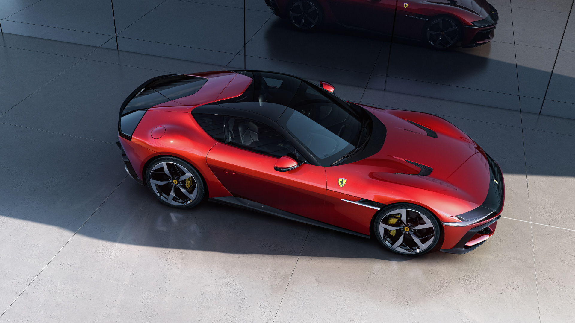 SMALL_New_Ferrari_V12_ext_01_Design_red_media_ddd95862-9b9c-43fa-9a2c-861fa3ac5753